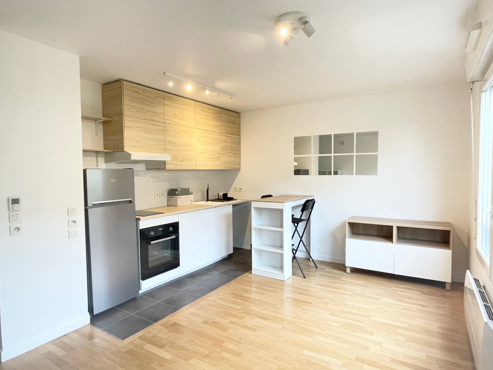 Image_, Studio, Thiais, ref :ALST10003740