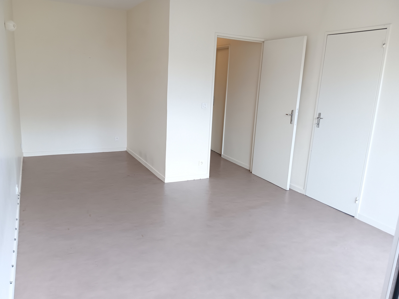 Image_, Studio, Villejuif, ref :AVST10003629