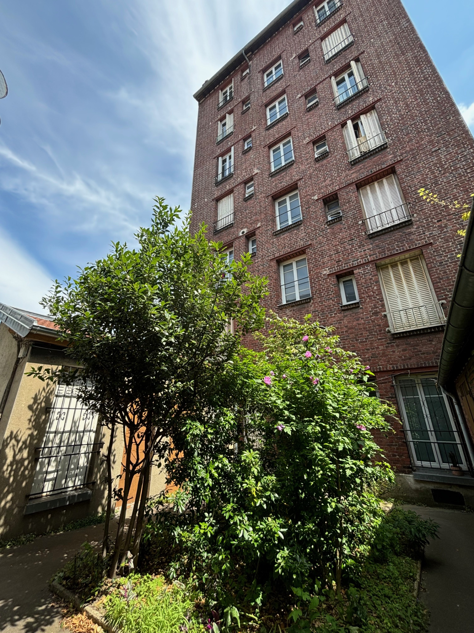 Image_, Studio, Montrouge, ref :ALST10003773